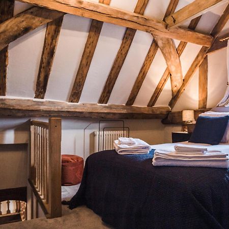 Taylour House - Edenbridge, Sleeps 10, Historic, Unique Yet Modern Villa Luaran gambar
