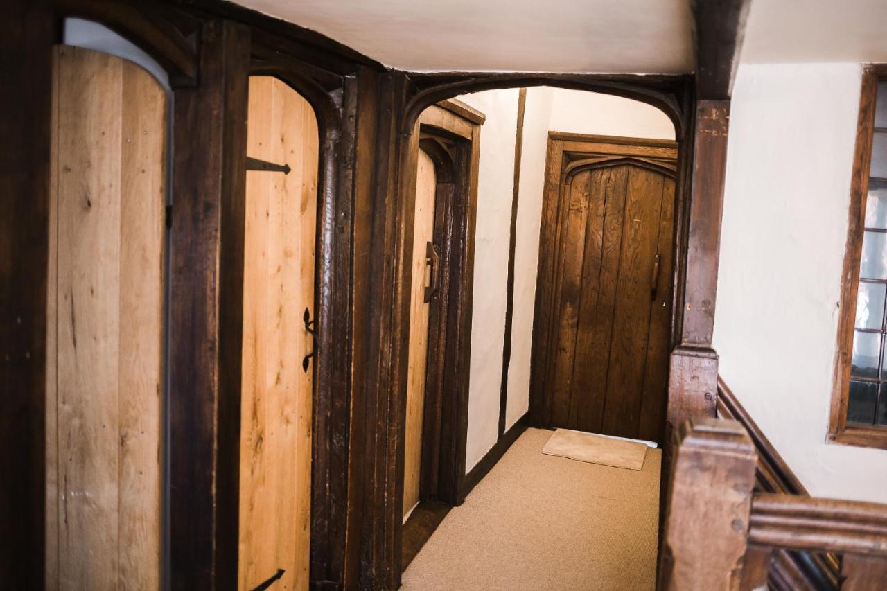 Taylour House - Edenbridge, Sleeps 10, Historic, Unique Yet Modern Villa Luaran gambar