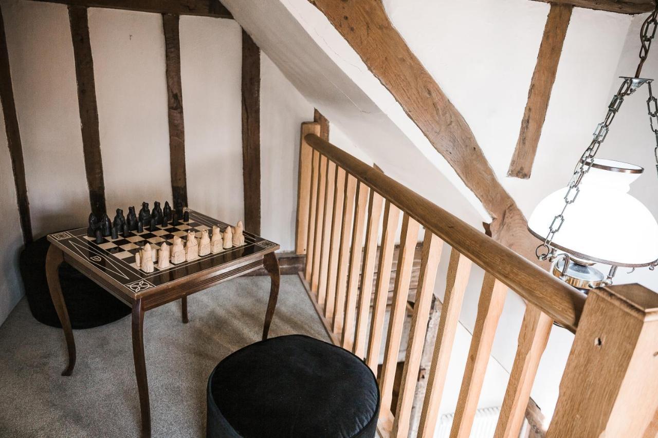 Taylour House - Edenbridge, Sleeps 10, Historic, Unique Yet Modern Villa Luaran gambar