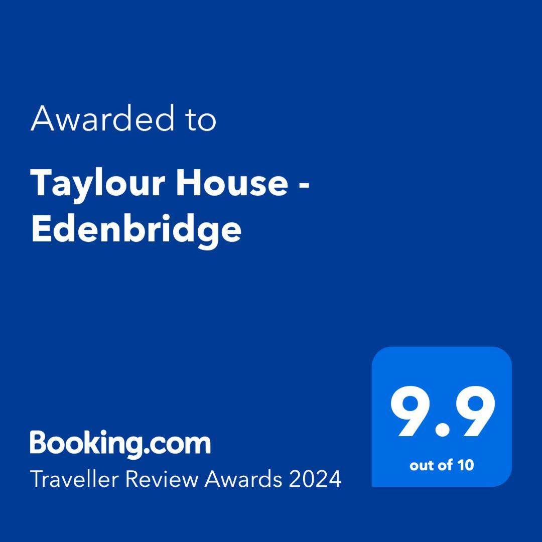 Taylour House - Edenbridge, Sleeps 10, Historic, Unique Yet Modern Villa Luaran gambar